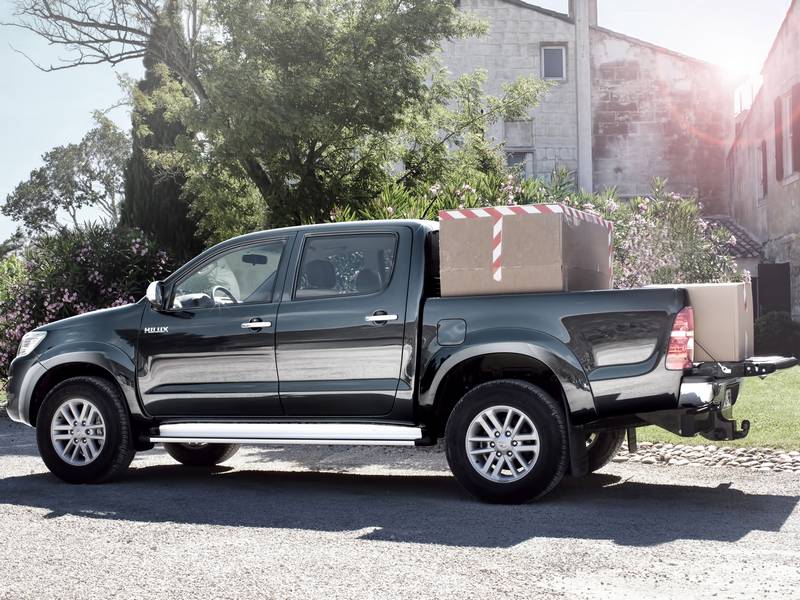 Фото автомобиля Toyota Hilux Double Cab